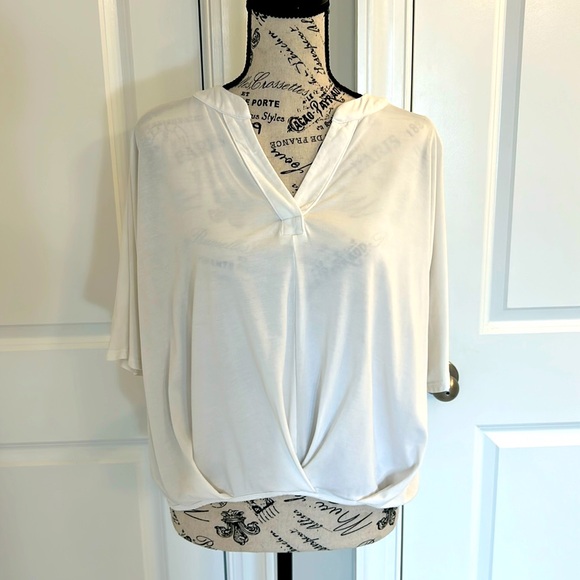 🍉🌻🌞Soft Surroundings Top - Picture 1 of 3